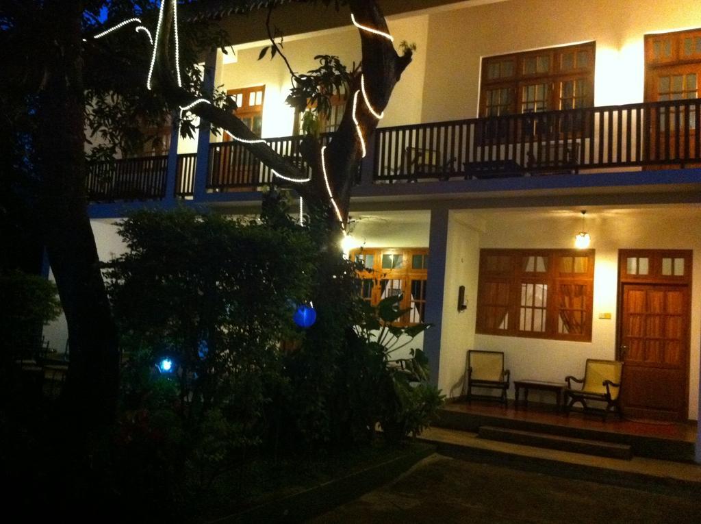 Little Paradise Tourist Guest House And Holiday Home Anuradhapura Exterior foto