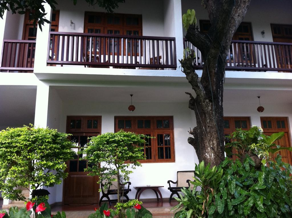 Little Paradise Tourist Guest House And Holiday Home Anuradhapura Exterior foto